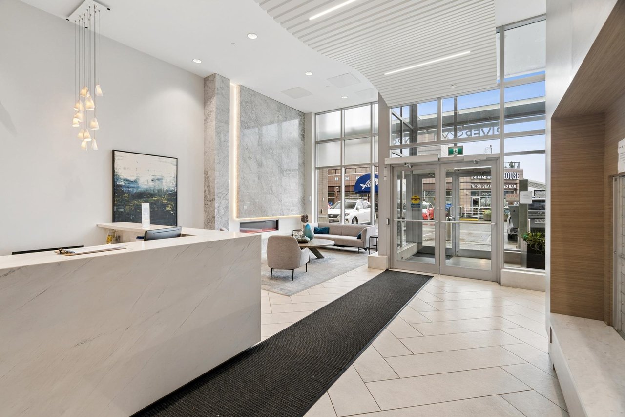 2103-908 Quayside Dr