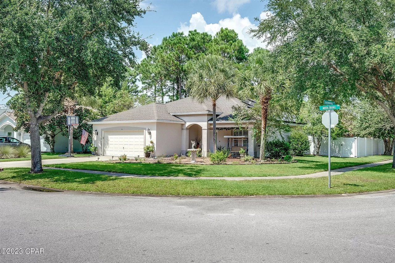 200 MIDDLEBURG Drive