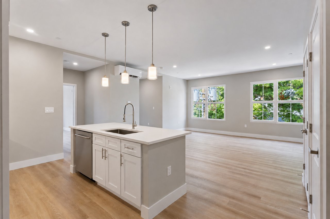 298 Main Street, 3E