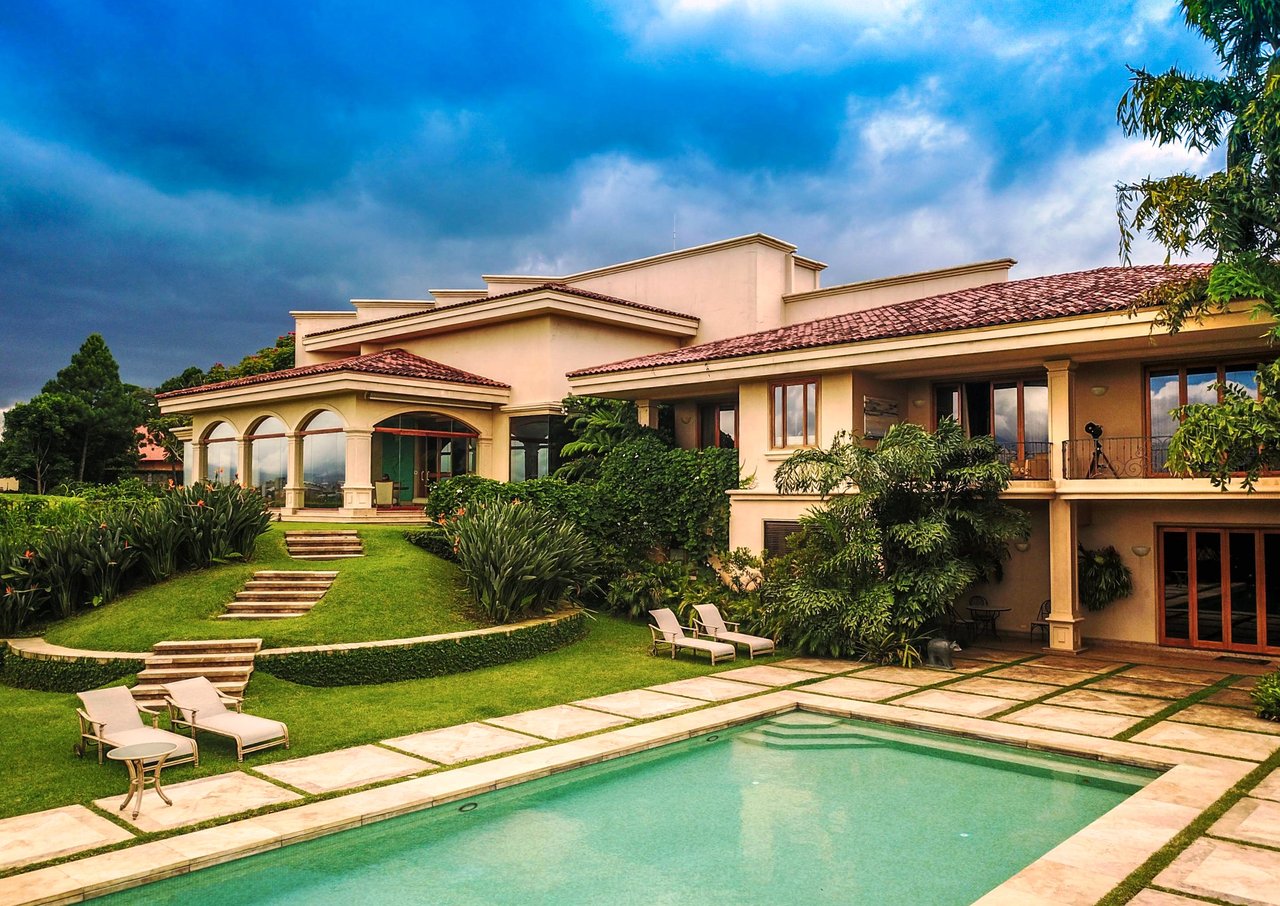 Hillgarden Estate in Escazu
