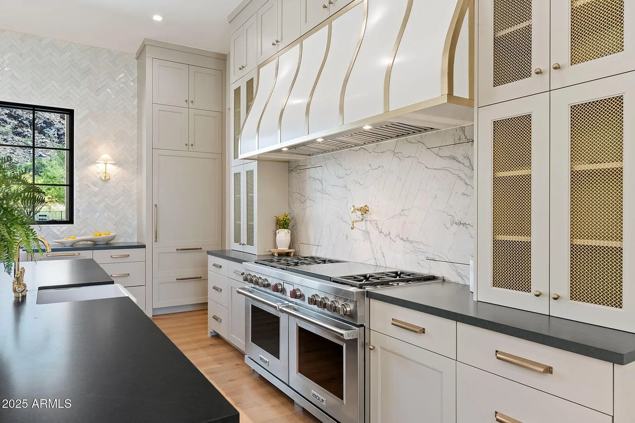 7501 N EUCALYPTUS Drive