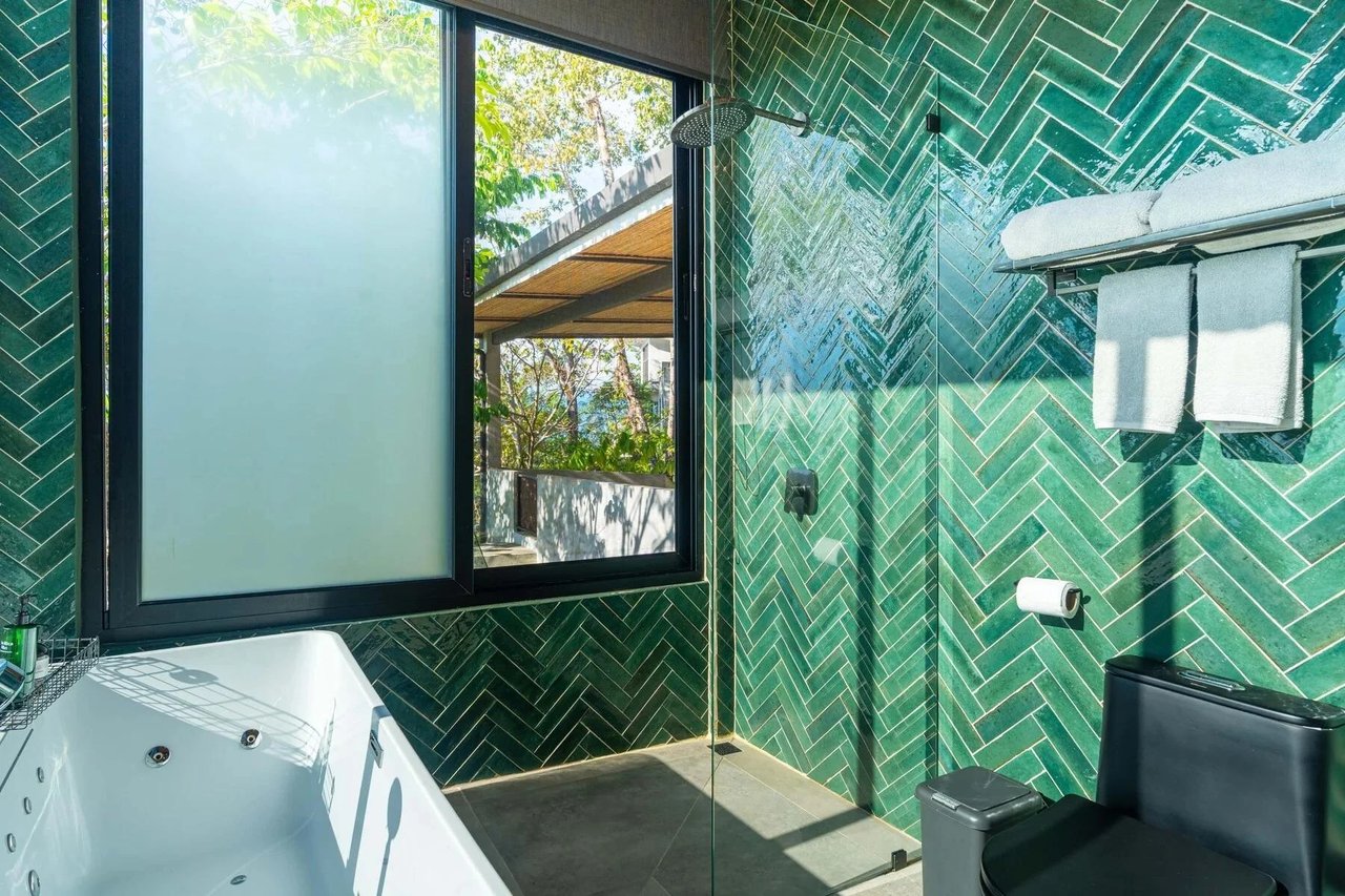 Rooftop Pool Modern Luxury Estate, Manuel Antonio, Puntarenas