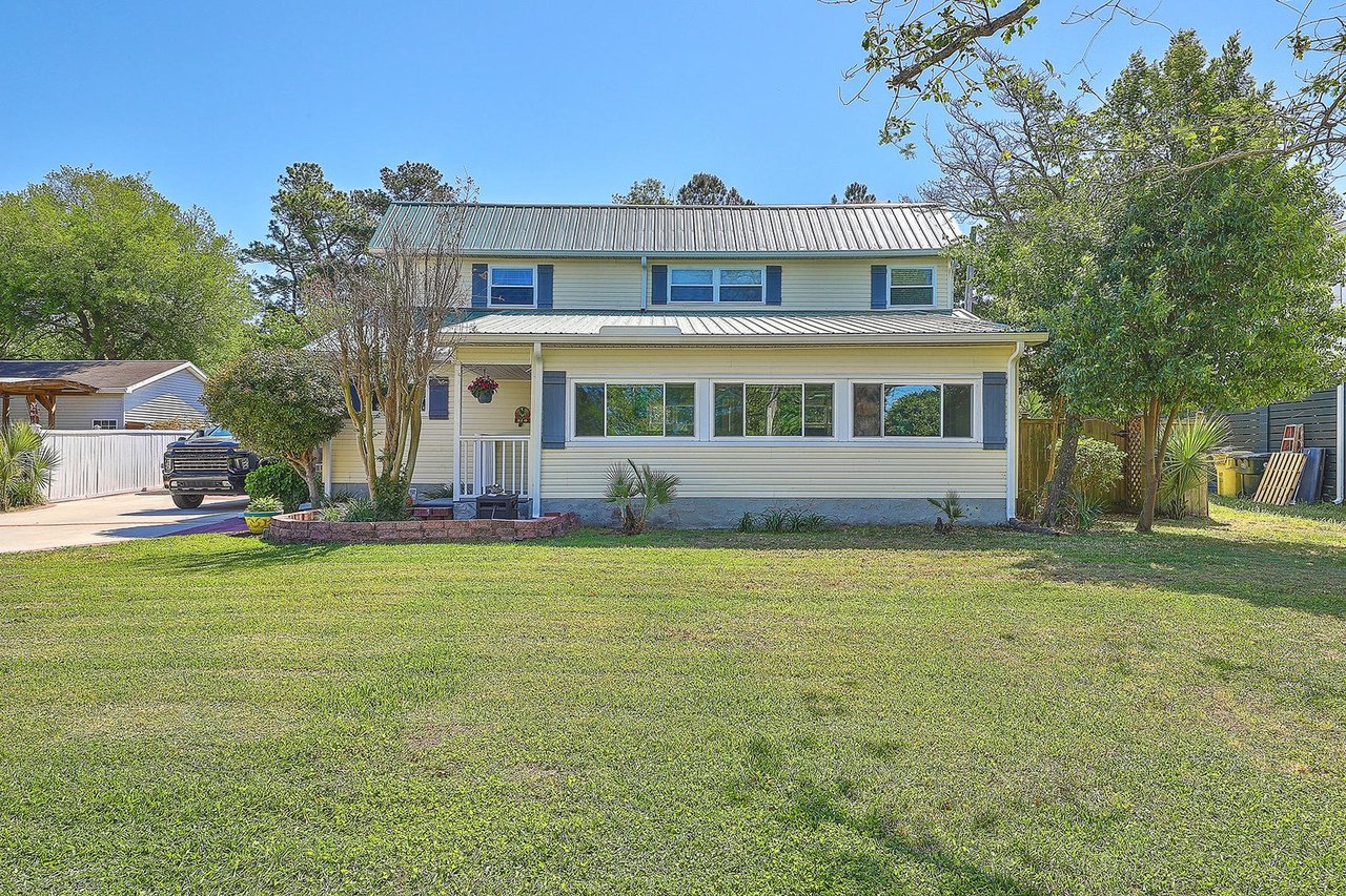 314 Lake Moultrie Drive, Bonneau, SC 29431