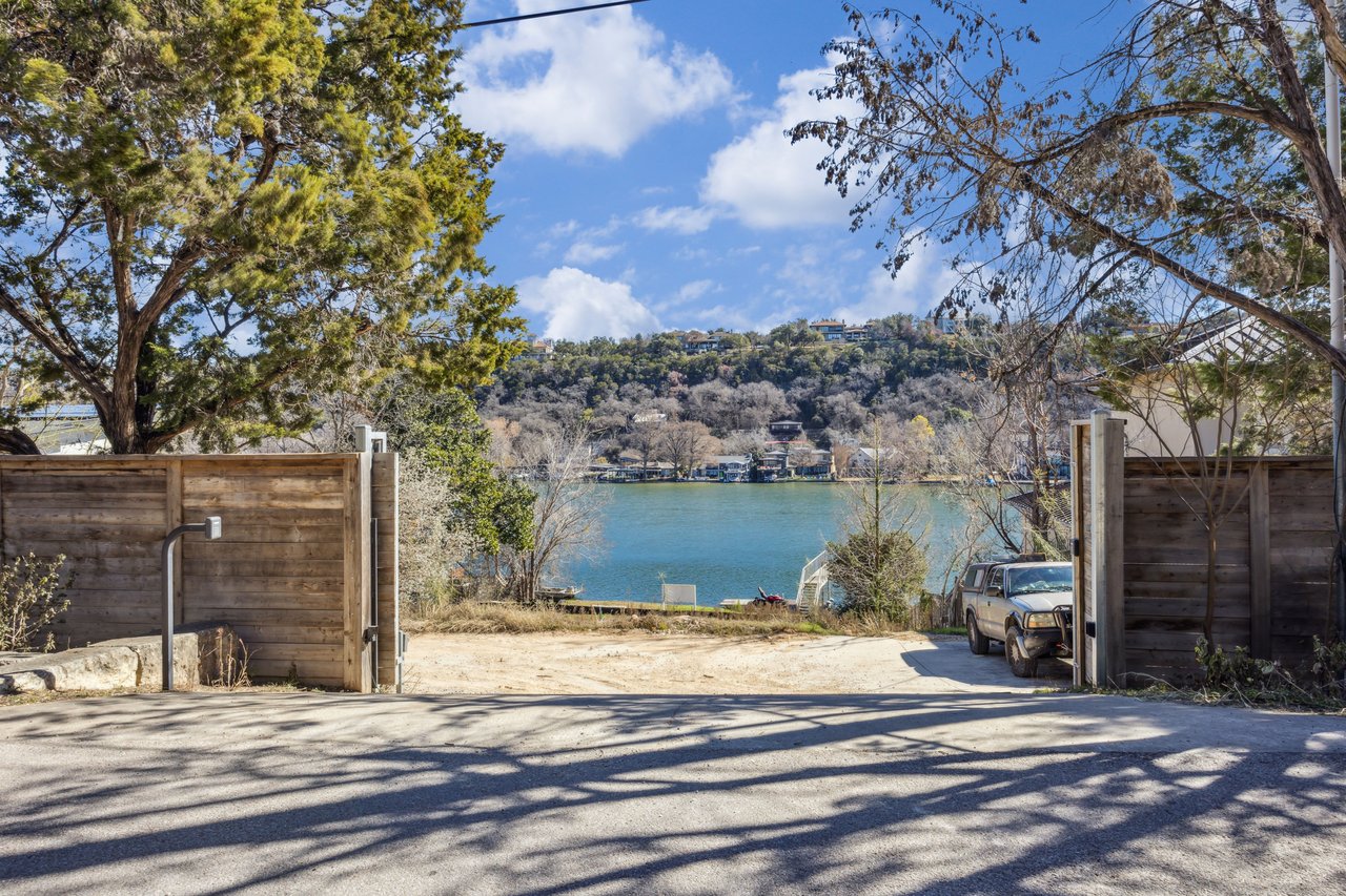 Dream Lake Austin Homesite