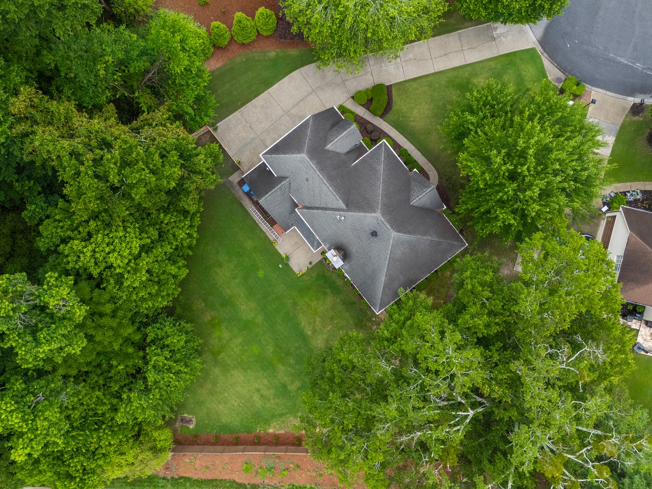 1635 Briers Chute