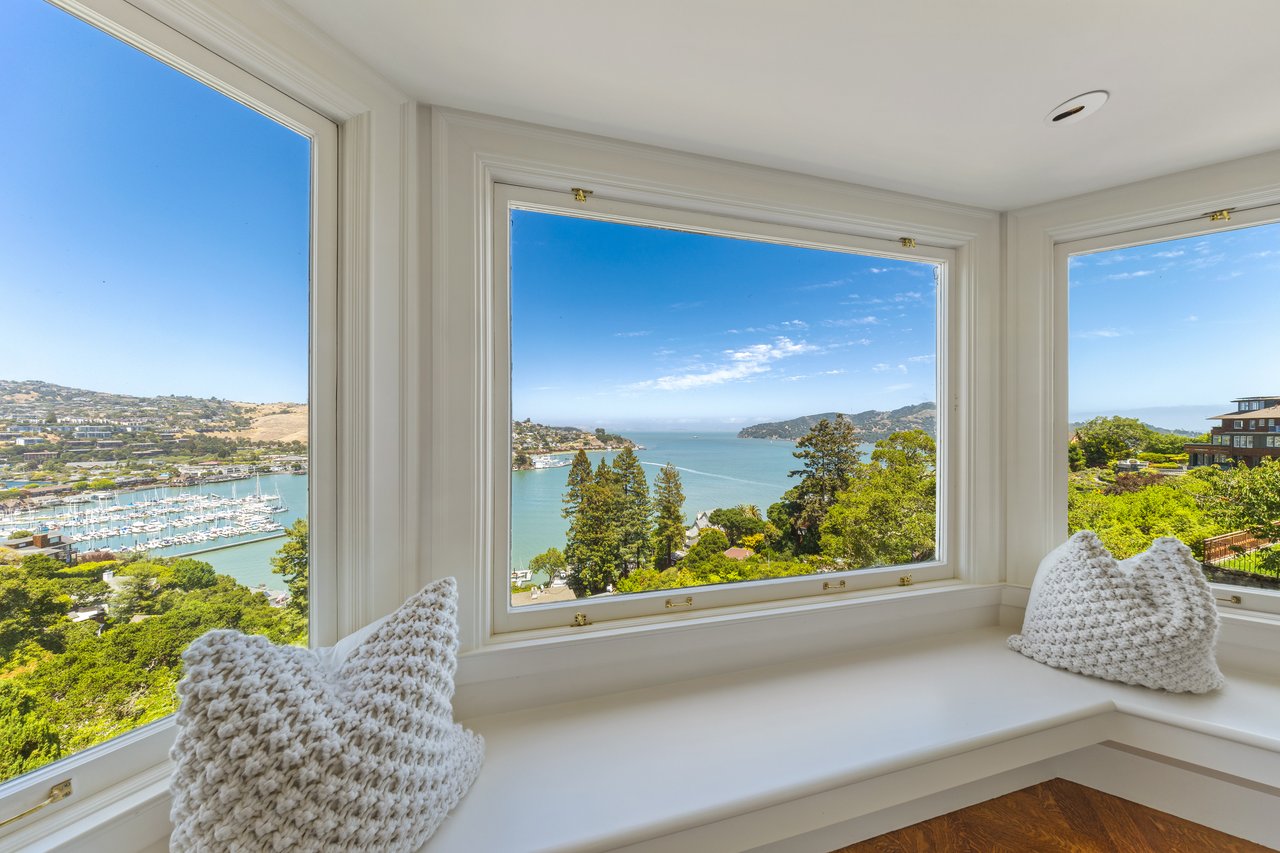 Iconic Belvedere View Estate