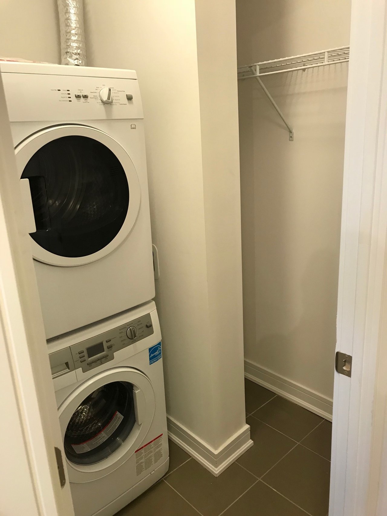 9201 Yonge St Unit: 418
