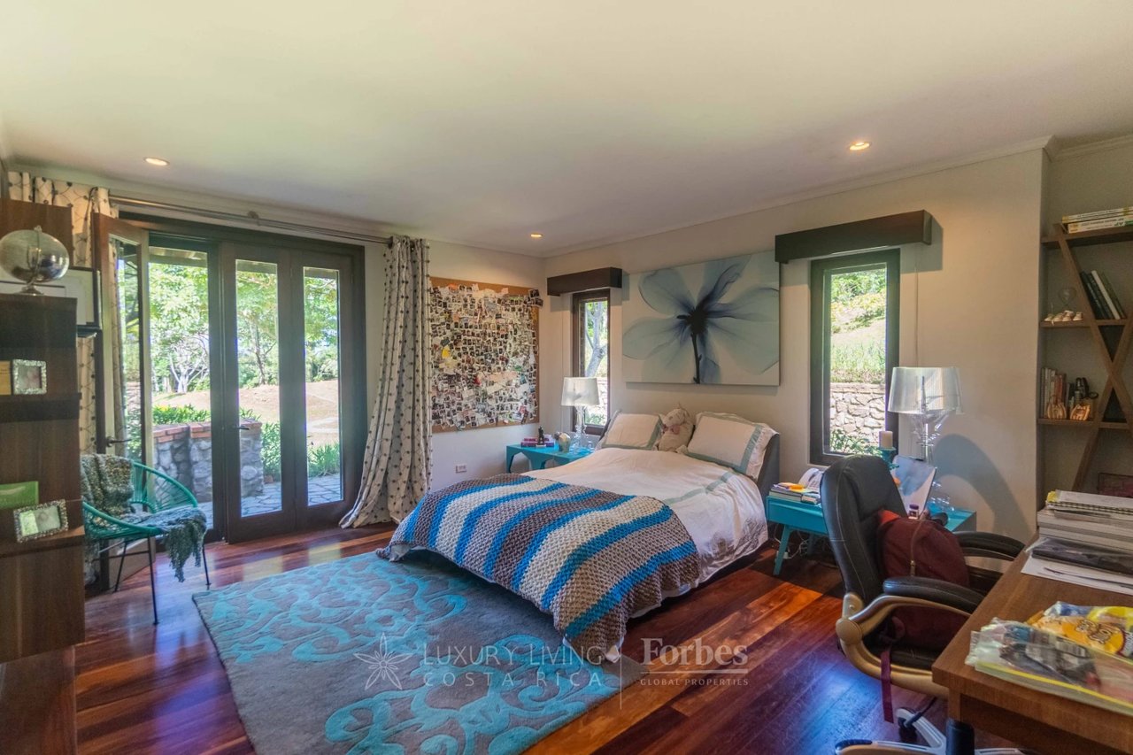 19759 - Architectural Hacienda Style Luxury Villa inTranquil Natural Oasis