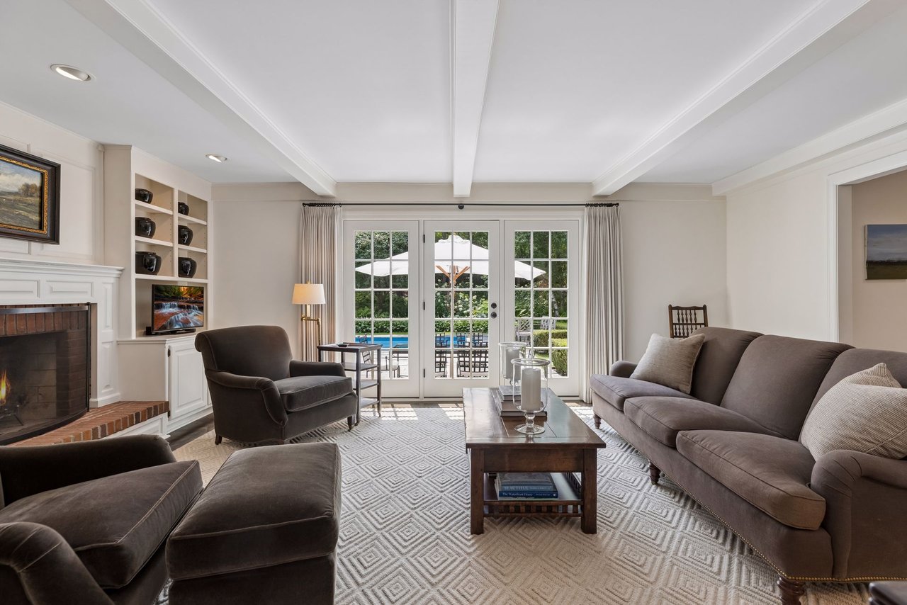235 Hollander Road, Wayzata