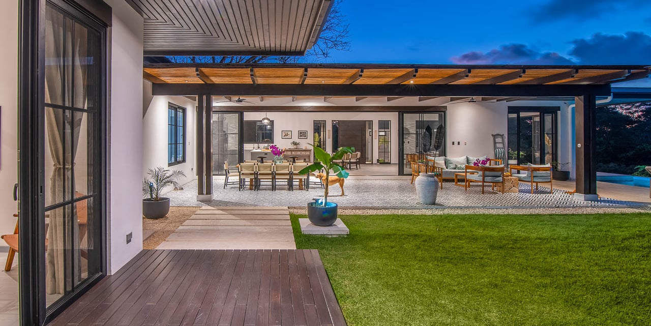 Villa Frangipani / Playa Hermosa, Santiago, Santa Teresa