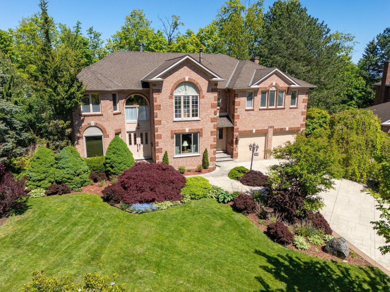 Winterberry Estates Landmark