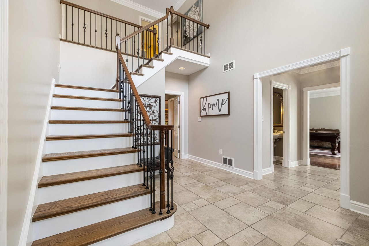 913 Highlander Circle