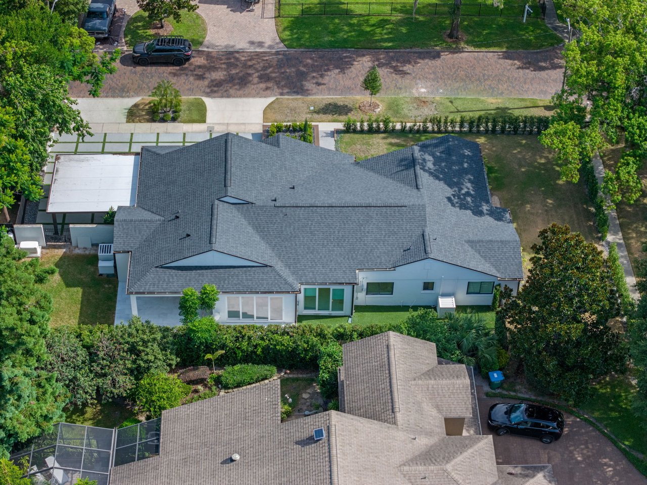 1371 LYNDALE BLVD