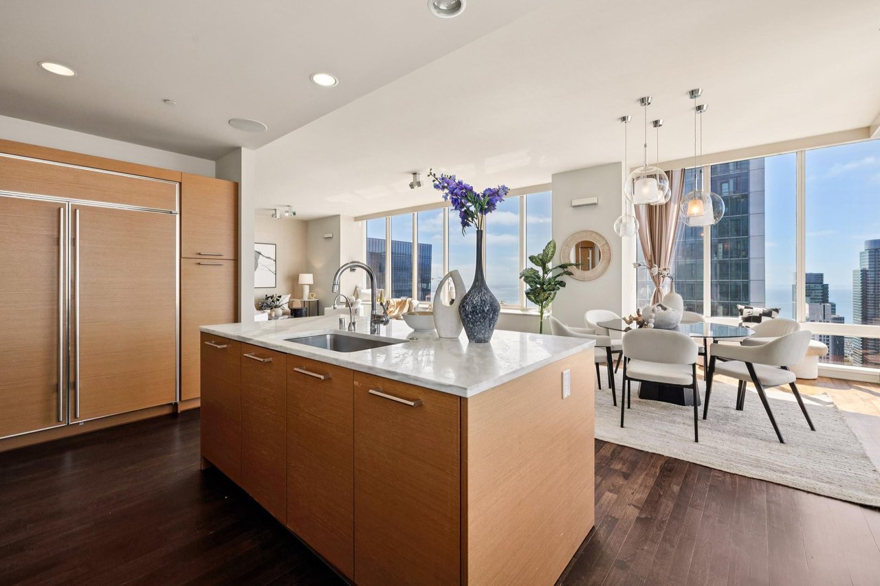 301 Mission St #56D