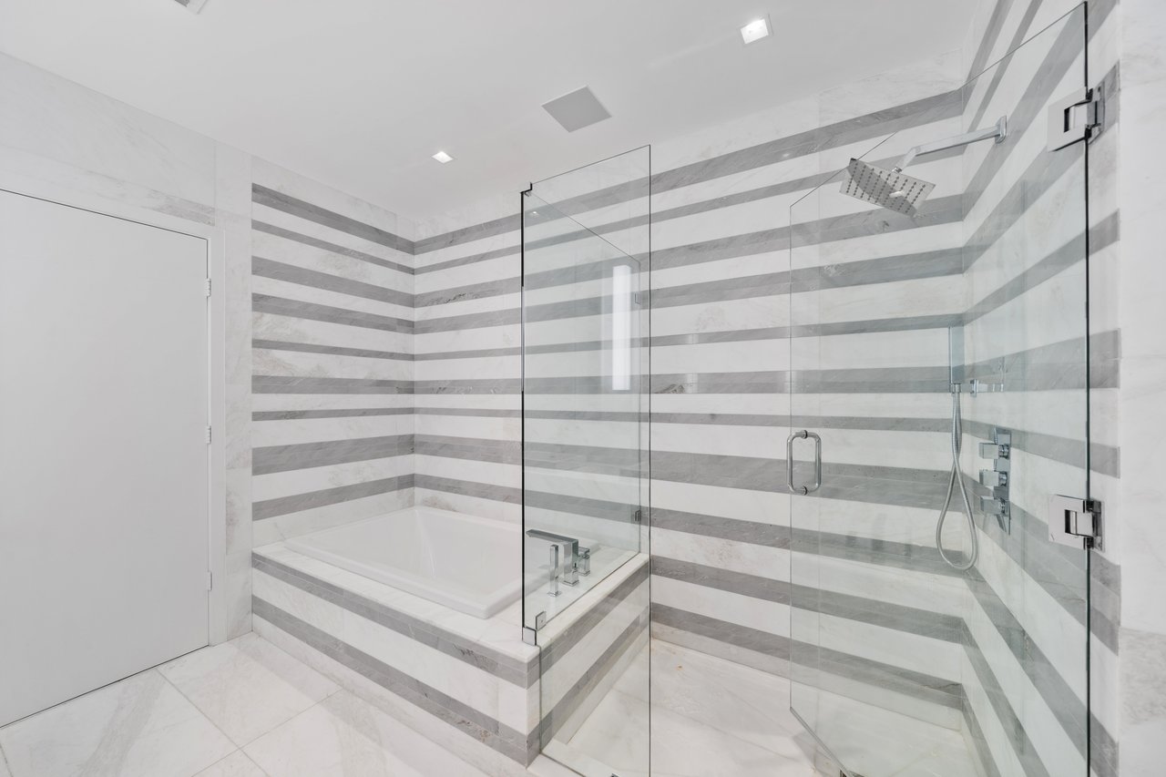 Marea Penthouse 2