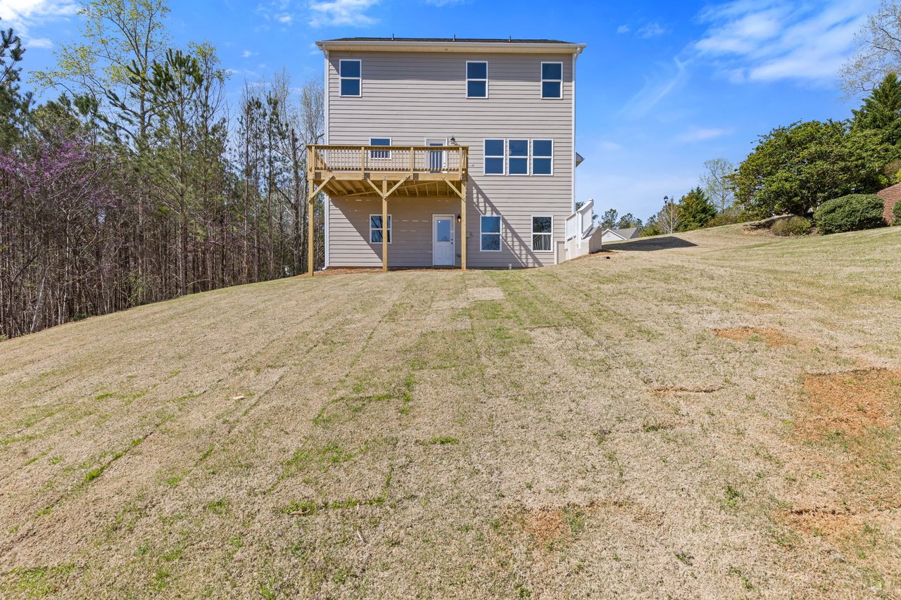 688 Shoals Trl