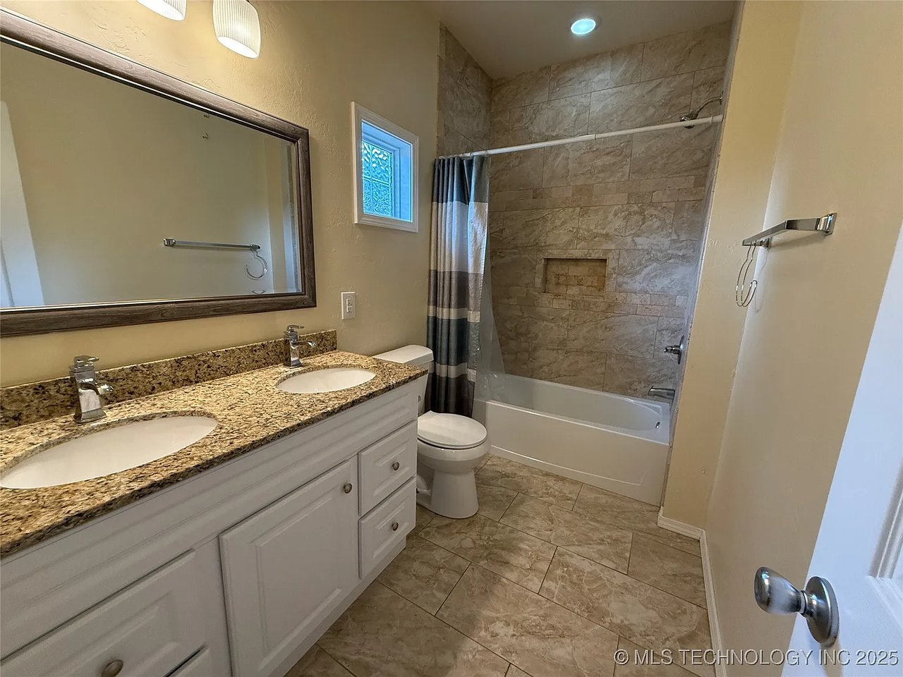 116 SW 5th St