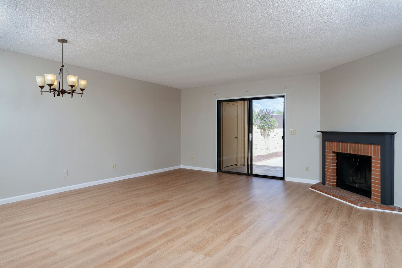 3236 W Moondance Way
