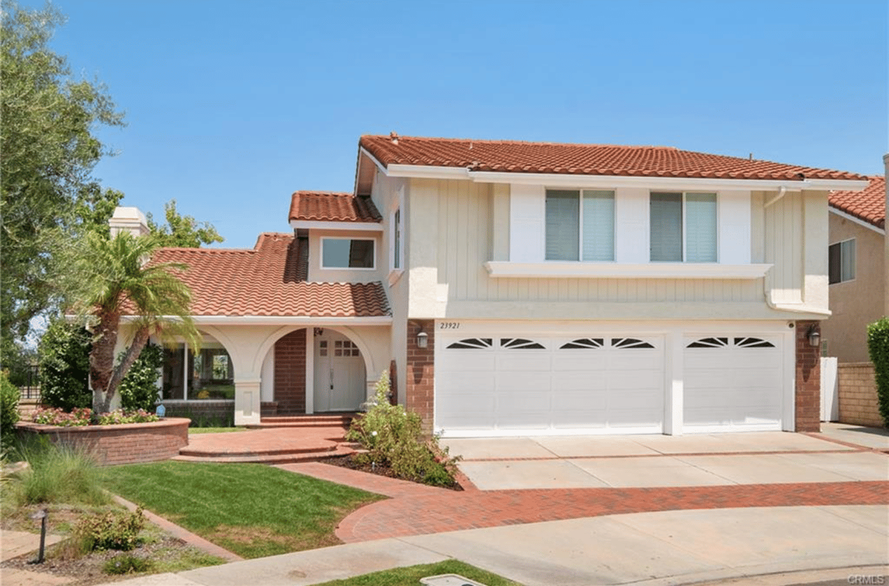 23921 Catbird Court