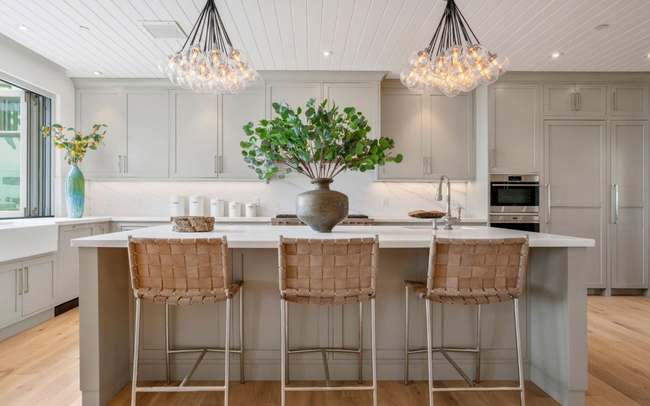 kitchen-design-earth-tones