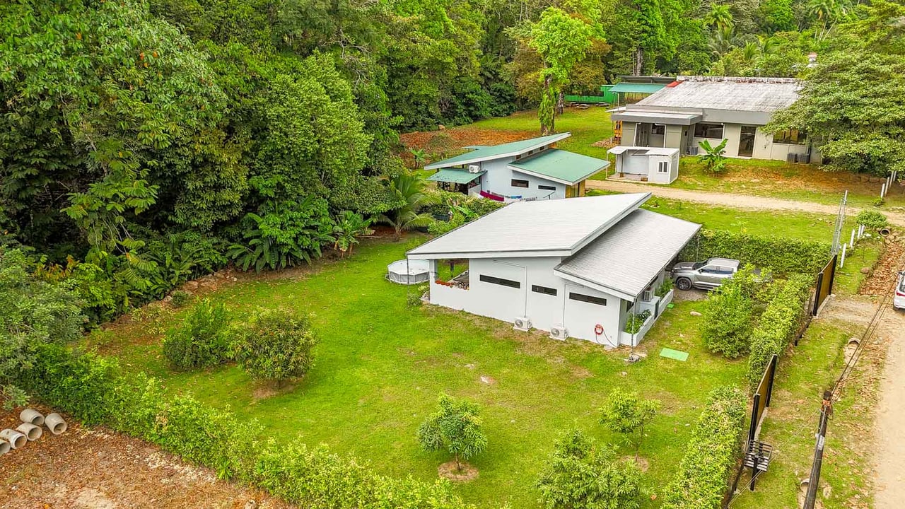 3-Bed Home on Calle Principal Ojochal with River & Jungle