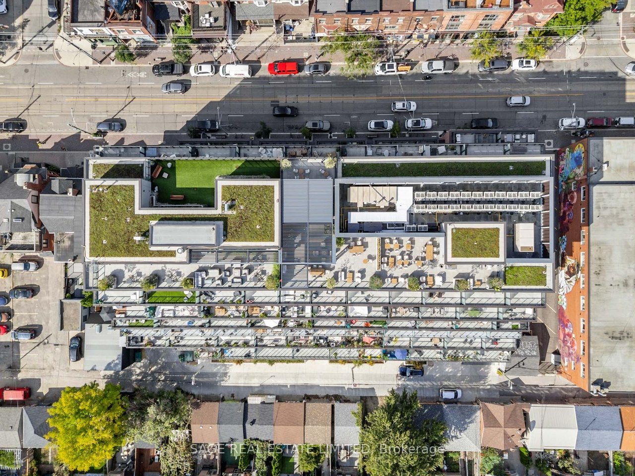 THE CARVALO ON COLLEGE PENTHOUSE