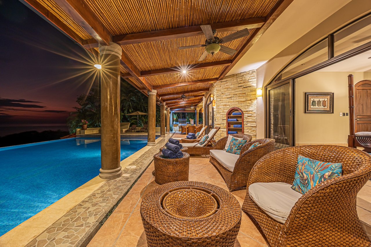 Villa Pacifica: Luxury Oceanview Retreat Steps from the Beach