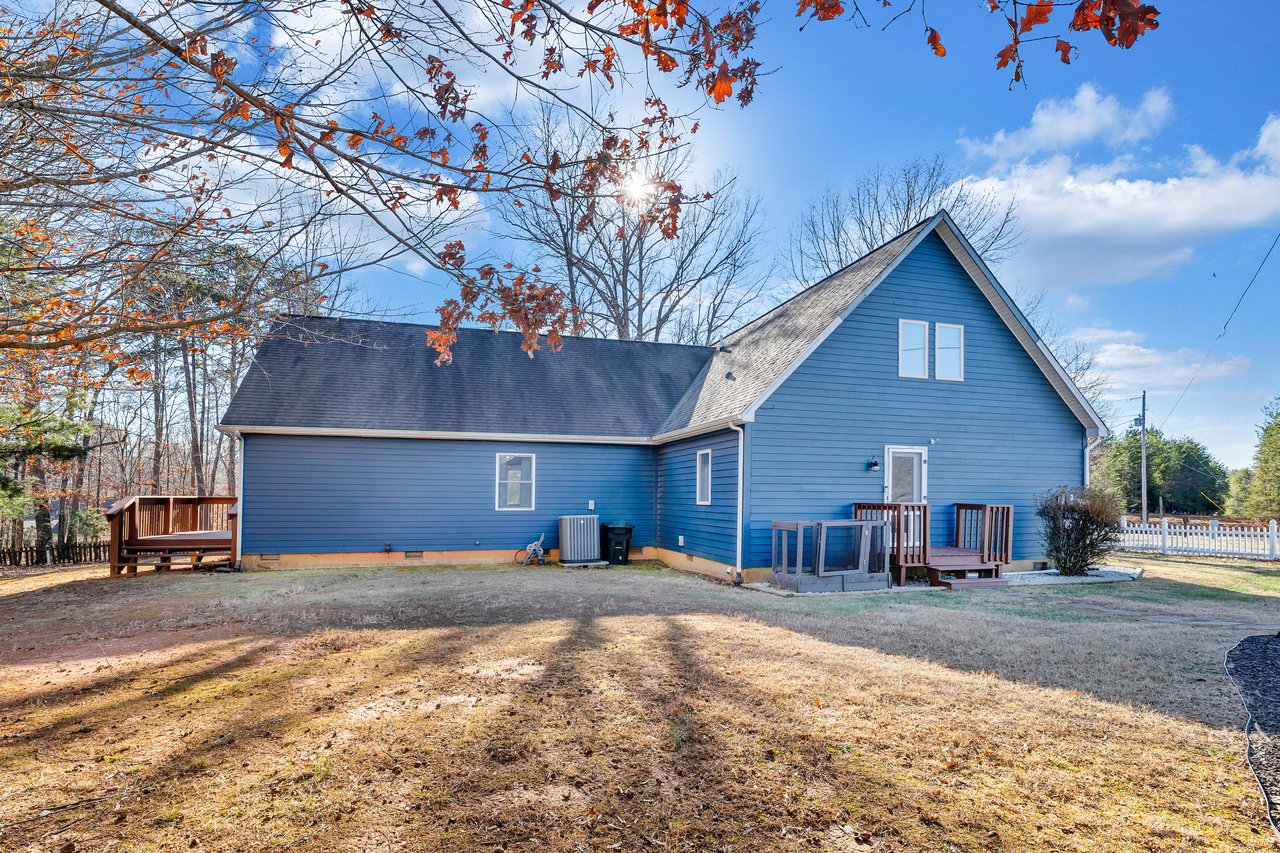 100 Sandpiper DR