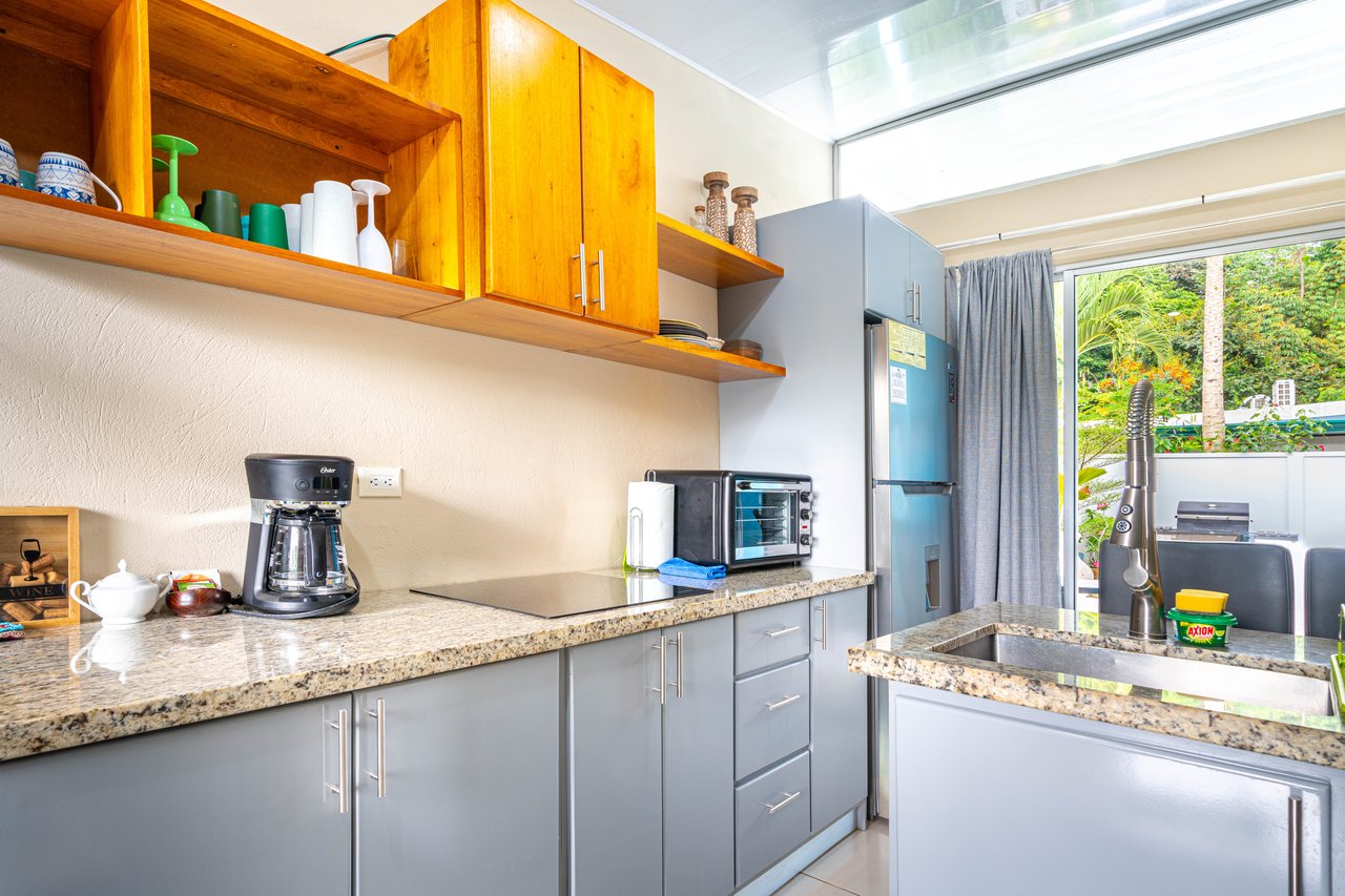 3 Bed Main Home with Two Rental Villas, Walk to Beach in Uvita! Fantastic Location!
