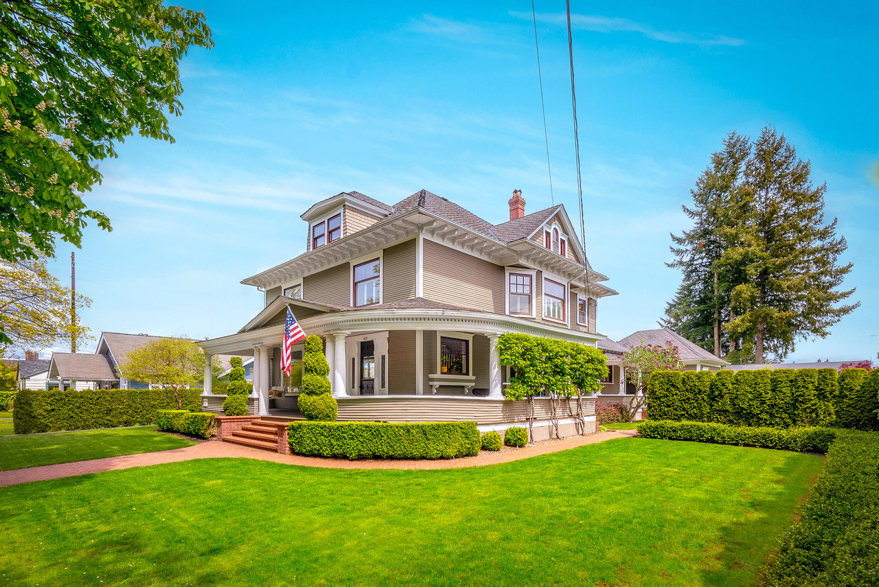 [THE BENJAMIN MORGAN HOME; CIRCA 1898]