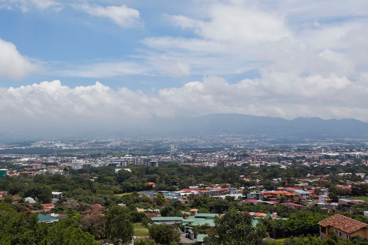 Panoramic Rooftop Penthouse, Escazu, San Jose
