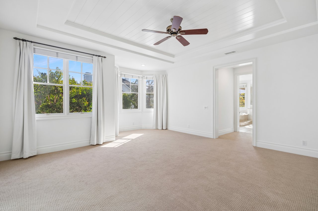 15 Jupiter Hills Drive