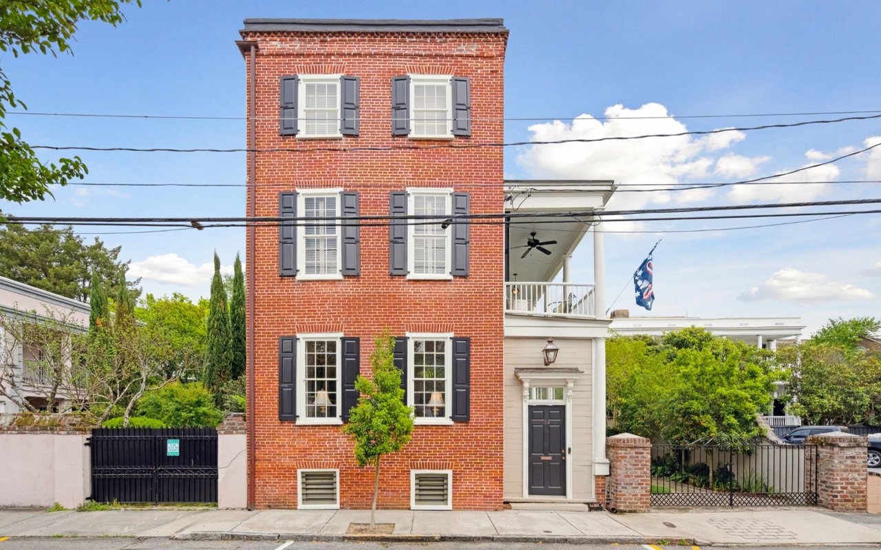 Historic Charleston Single Home – 34 Anson Street