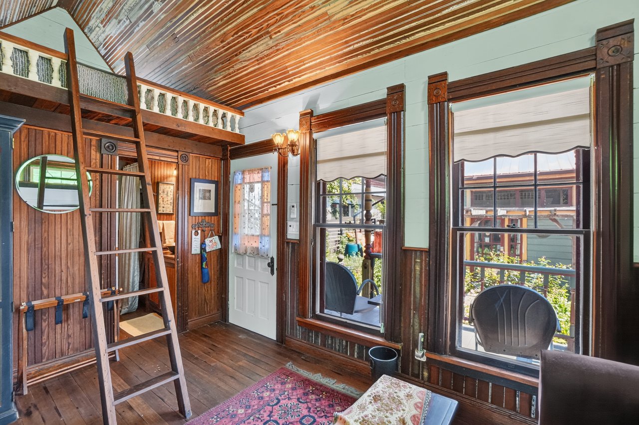 South Congress Luxury Compound for Lease