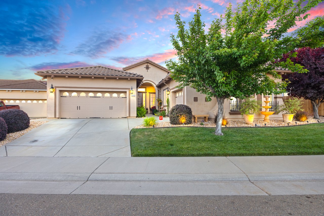4040 Borderlands Dr