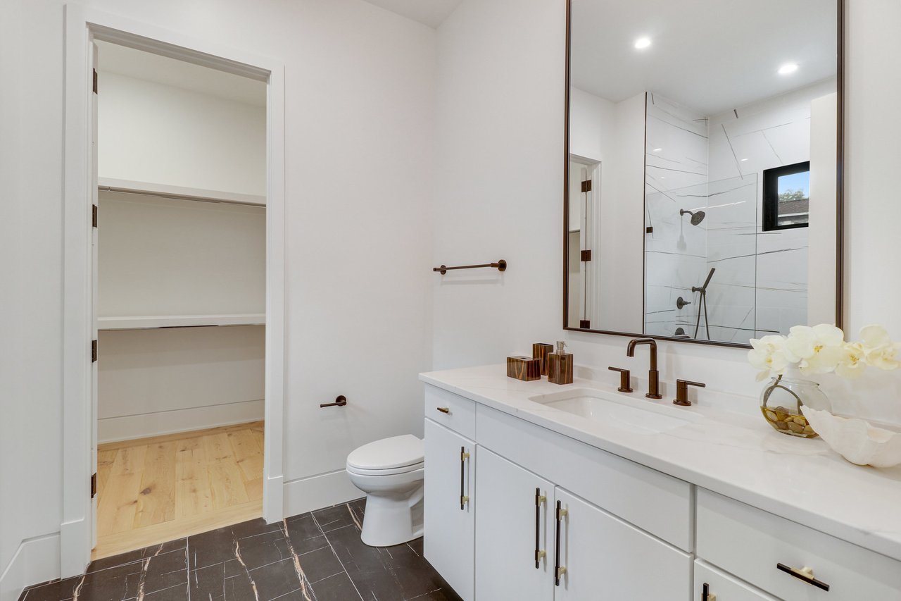 	  	1138 Basil Rd, Mclean, VA 22101