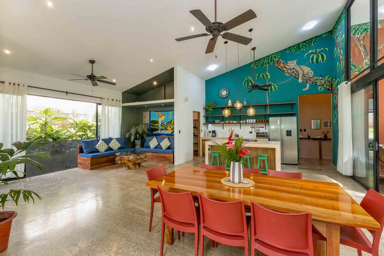 Furnished and Turnkey Home Rainforest Villa with Pool and Creek