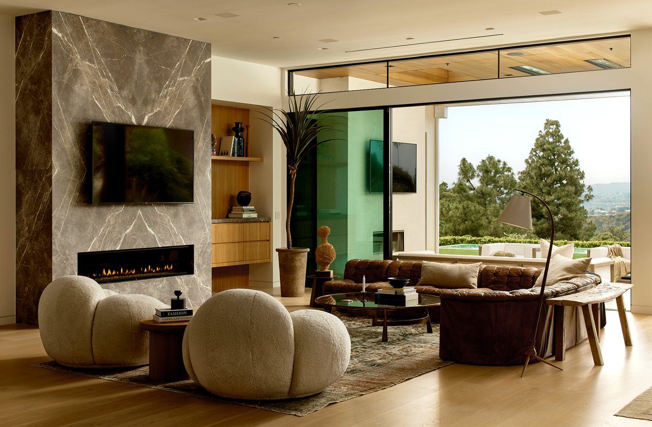 The Ultimate Guide to Living the Coastal Dream in Newport Beach