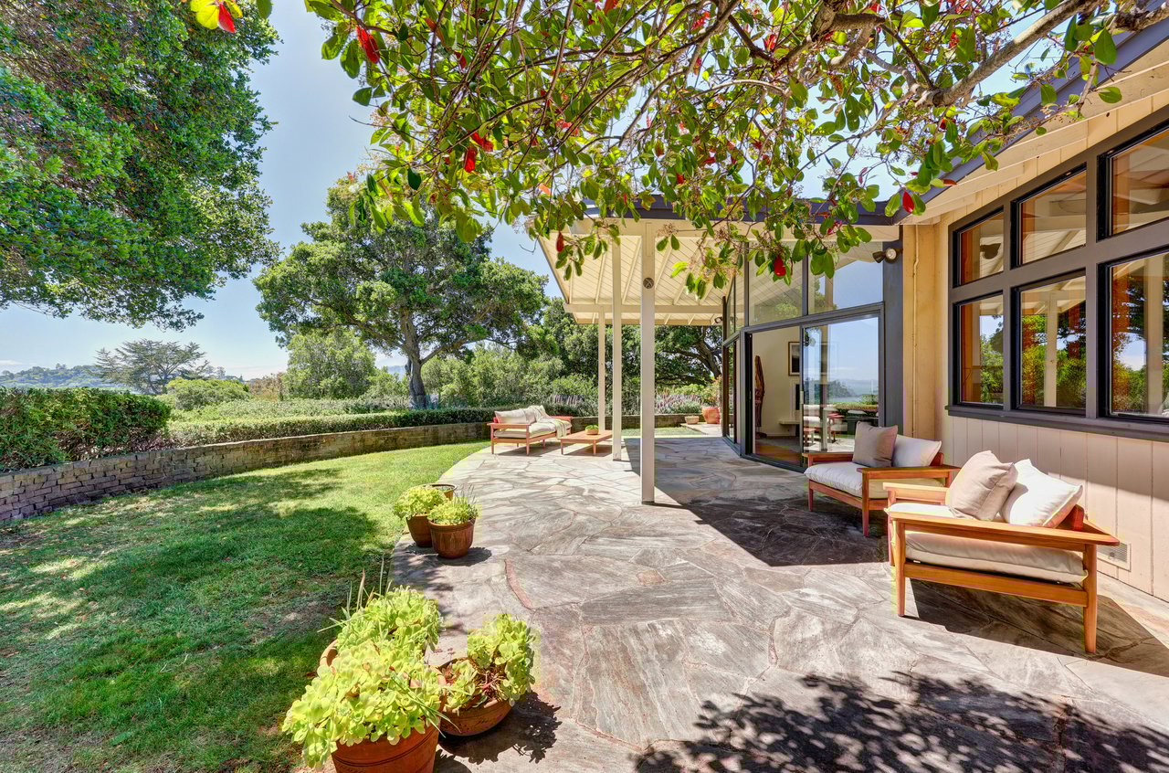 Rare 1+ Acre Dream Site