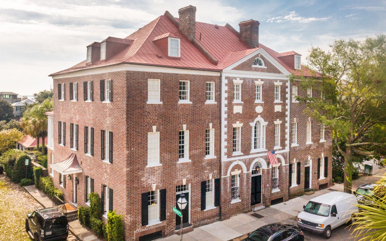 Recently Renovated Townhome by the Harbor – 78 East Bay Street