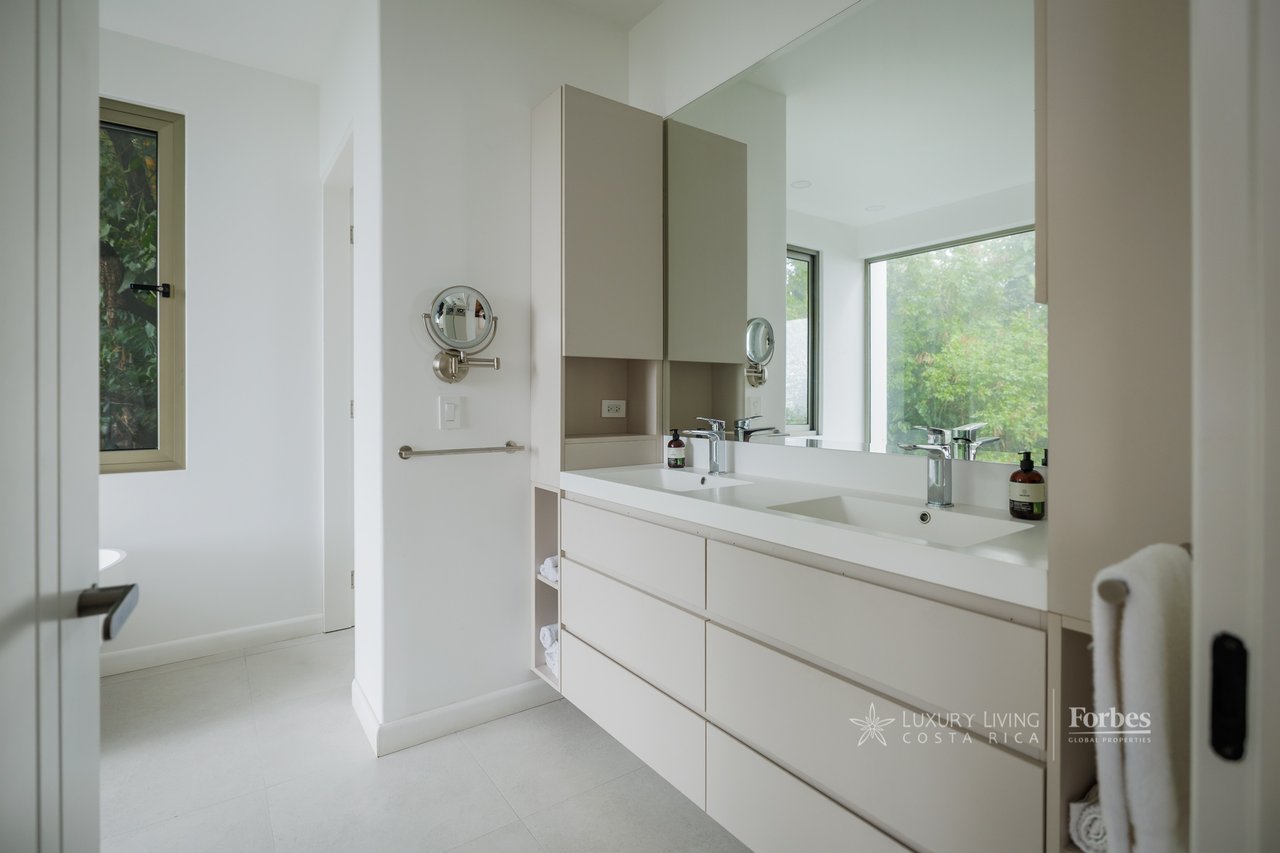 21363 - Modern Home with Panoramic Views in Villa Real 