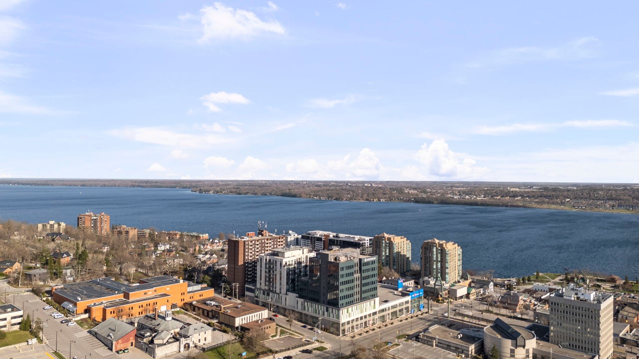 #503-111 Worsley Street, Barrie