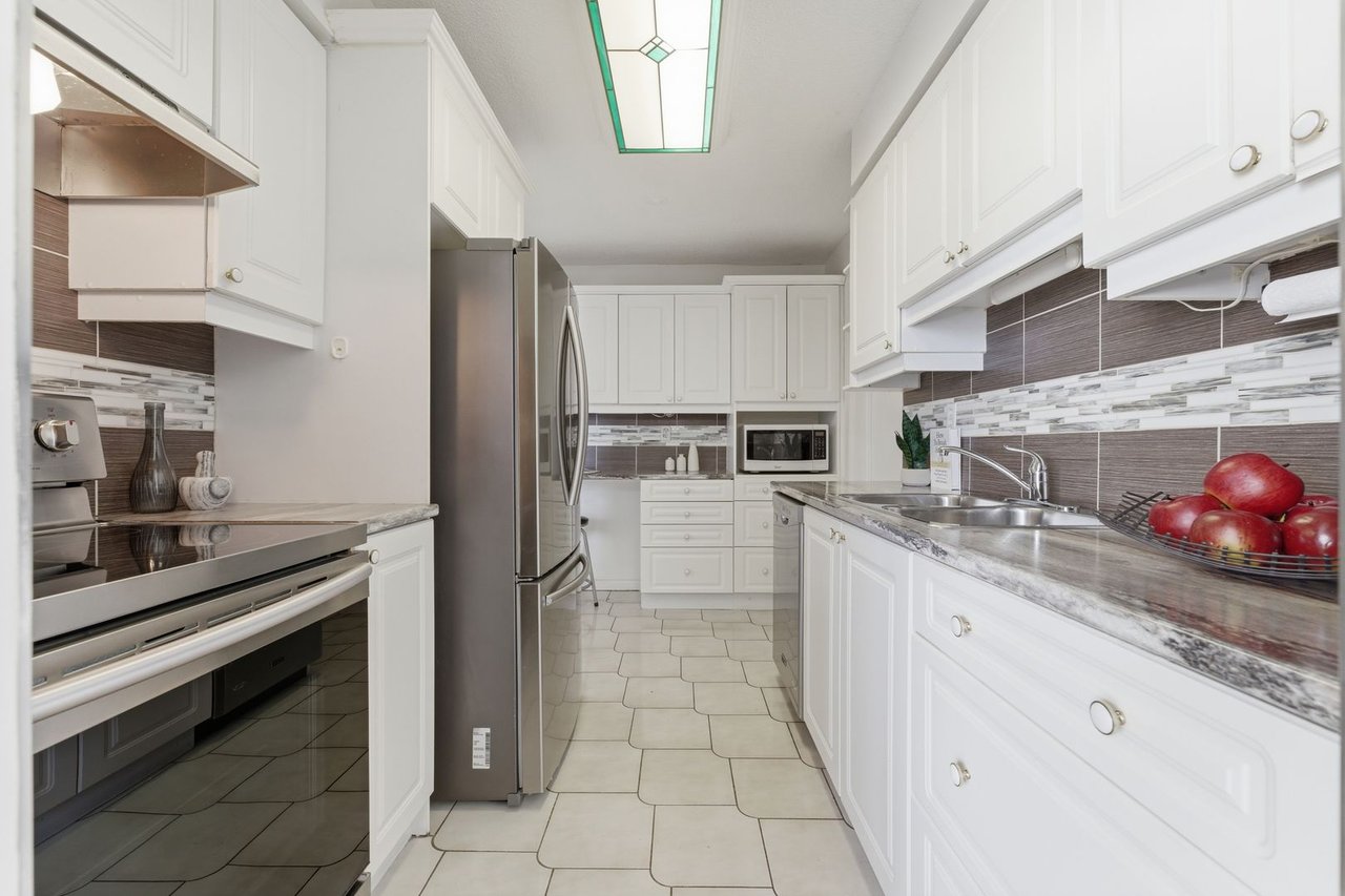 3170 Kirwin Ave 1010