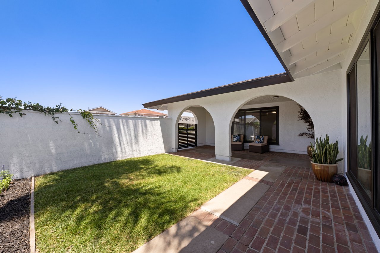 21212 Binghampton Cir