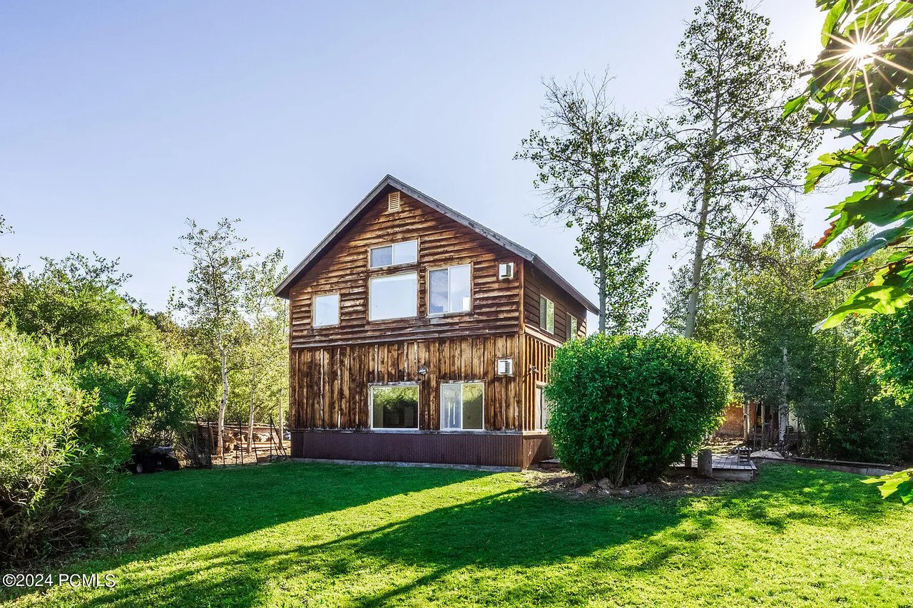 2189 Samak Park Loop