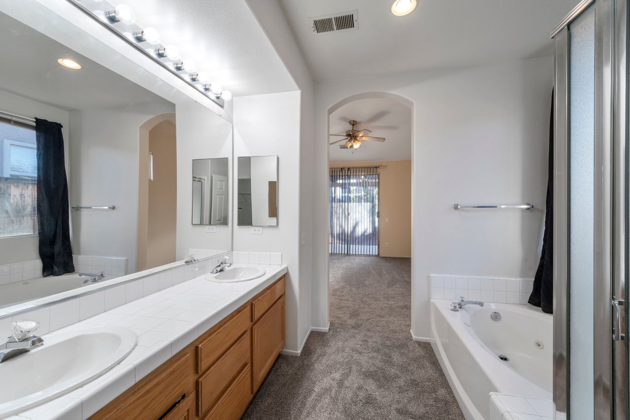 23861 Scarlet Oak Drive