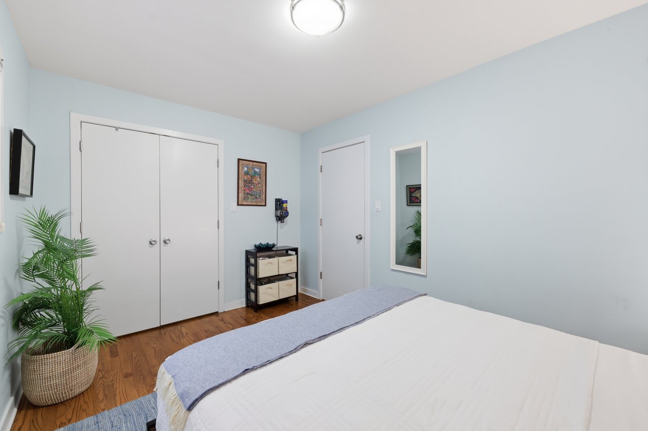 1429 W Huron Street