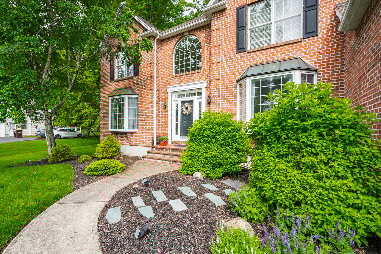 1597 Woodfield Drive