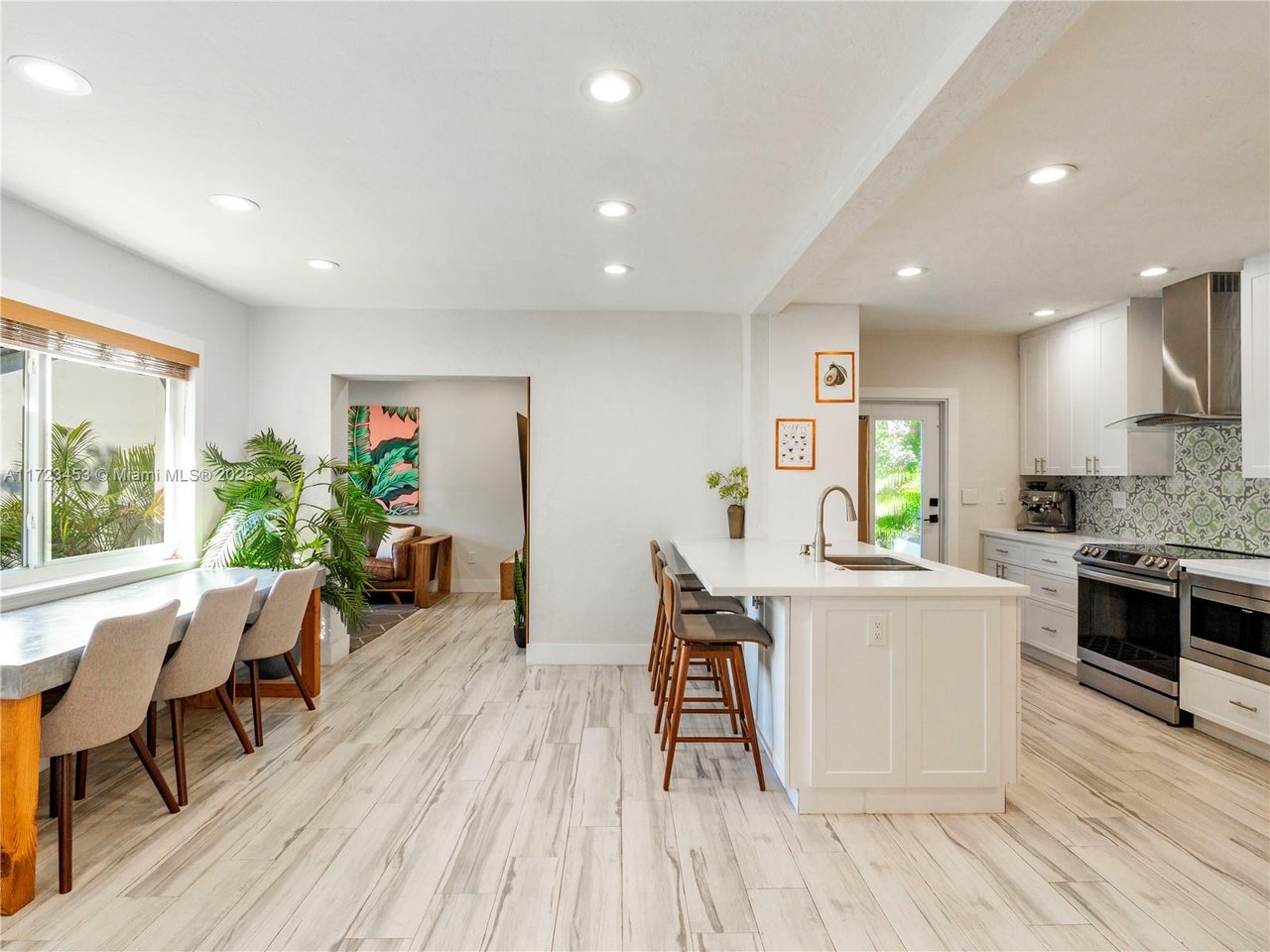 1001 SW 23rd Rd
