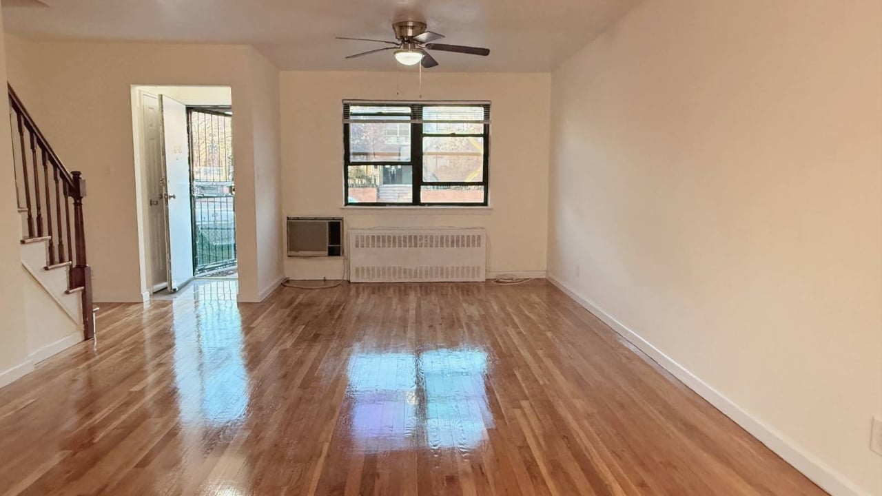 167-22 Northern Blvd